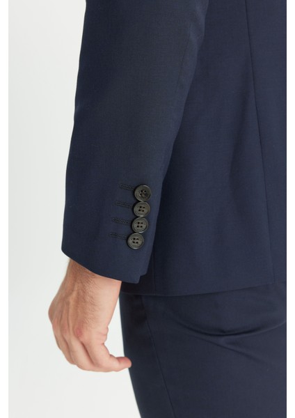 Su Geçirmez Ekstra Slim Fit Kırlangıç Yaka Yünlü Nano Takım Elbise indirimleri