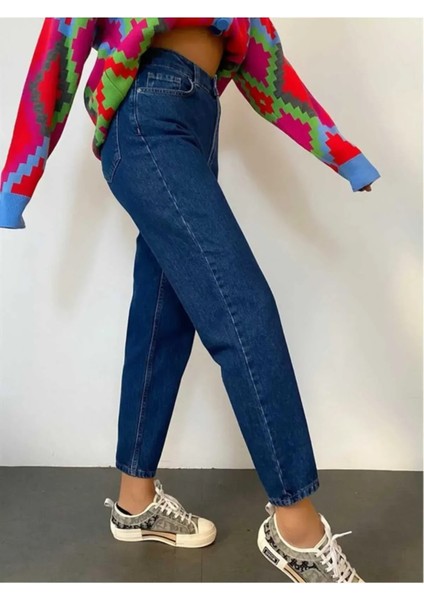 Mavi Yüksek Bel Yumuşak Dokunuşlu Rahat Kesim Mom Jeans fiyatları