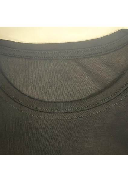 Yumuşak ve Esnek Dokulu Modal Scuba Kumaş Kısa Kollu Bisiklet Yaka Kadın T-Shirt modelleri