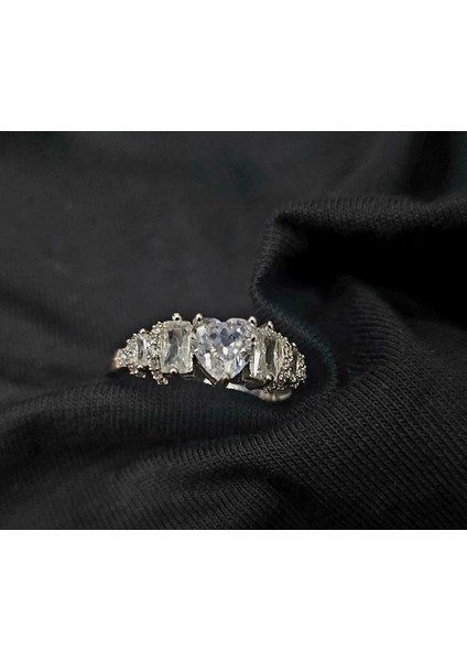 Çelik Beştaş Kalpli Yüzük fiyatları