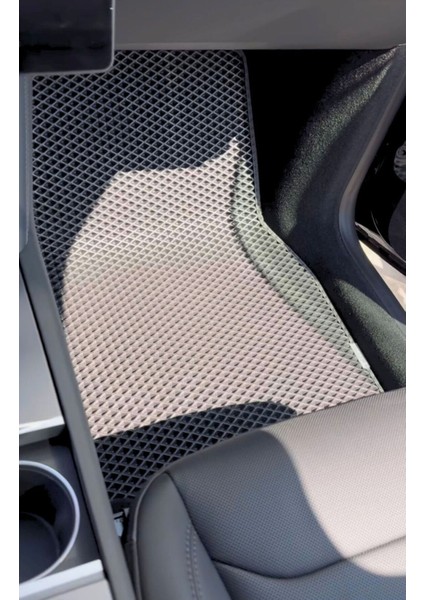 Tesla Model Y Juniper 2025 Uyumlu Yeni Nesil Araca Özel Smart Oto Paspas modelleri