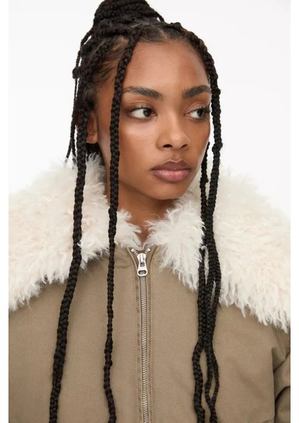 Allbucks Pull&bear, Yakası Suni Kürklü Bomber Ceket ABPNB1005