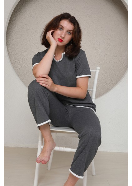 Kadın Kısa Kollu Gri Pijama Takımı indirimleri