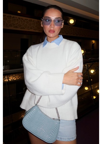 Beyaz Bisiklet Yaka Oversize Triko Kazak MG1972 fiyatları