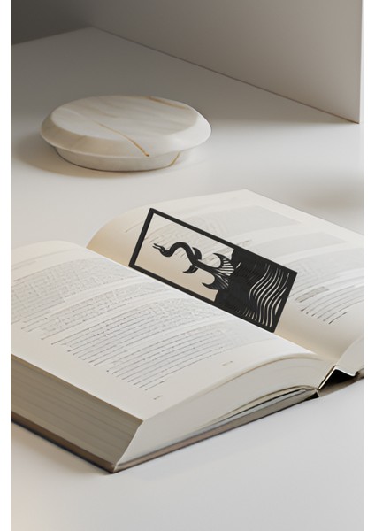 Okyanus Canavarı Kitap Ayracı, Modern Tasarım, Hafif ve Şık 2’li, Siyah ve Beyazın Modern Uyumu modelleri