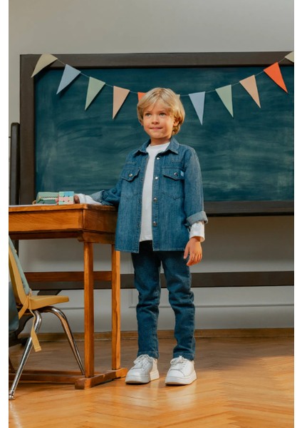Erkek Çocuk Cepli Denim Gömlek MNT25E205