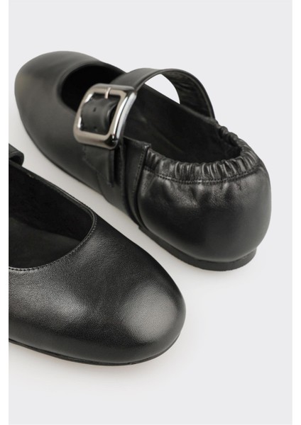 Siyah Deri Kadın Günlük Ayakkabı indirimleri