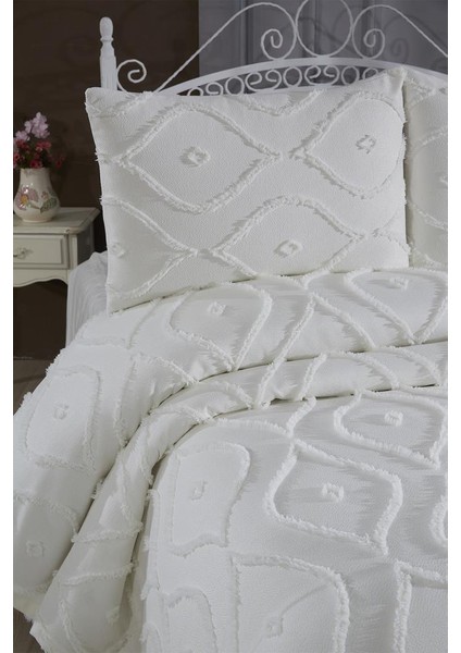 Pirot 3 Parça Çift Kişilik Pike Takımı Krem modelleri