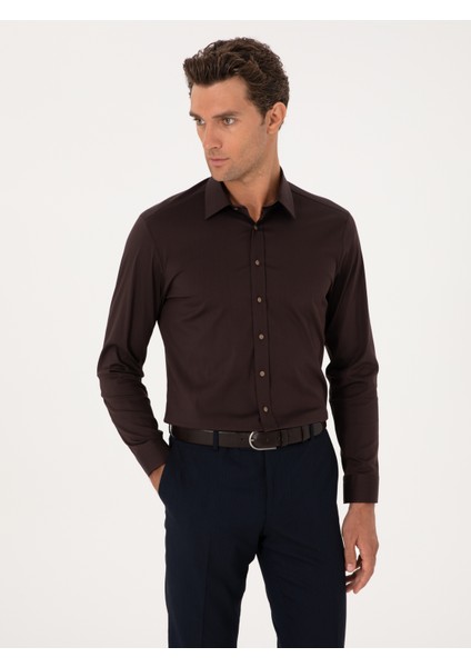 Erkek Koyu Kahverengi Slim Fit Non Iron Pamuk Karışımlı Klasik Gömlek 50305838-VR084