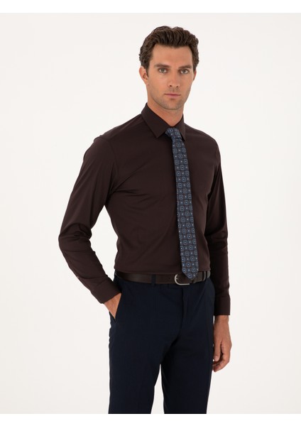 Erkek Koyu Kahverengi Slim Fit Non Iron Pamuk Karışımlı Klasik Gömlek 50305838-VR084