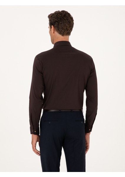 Erkek Koyu Kahverengi Slim Fit Non Iron Pamuk Karışımlı Klasik Gömlek 50305838-VR084 indirimleri