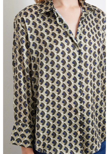 Geometrik Desenli Saten Gömlek Haki fırsatları