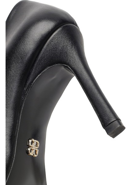 Kadın Siyah Ince Topuklu Deri Stiletto 25AFD161818