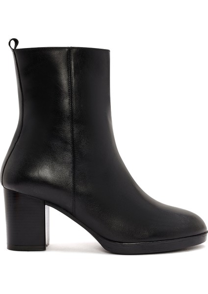 Kadın Siyah Fermuarlı Kalın Topuklu Deri Bot 25WFD411718