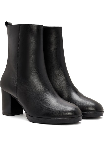 Kadın Siyah Fermuarlı Kalın Topuklu Deri Bot 25WFD411718 indirimleri
