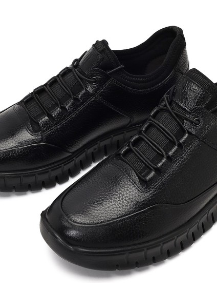 Erkek Siyah Bağcıklı Kalın Tabanlı Deri Casual Sneaker 25WFD6418FT