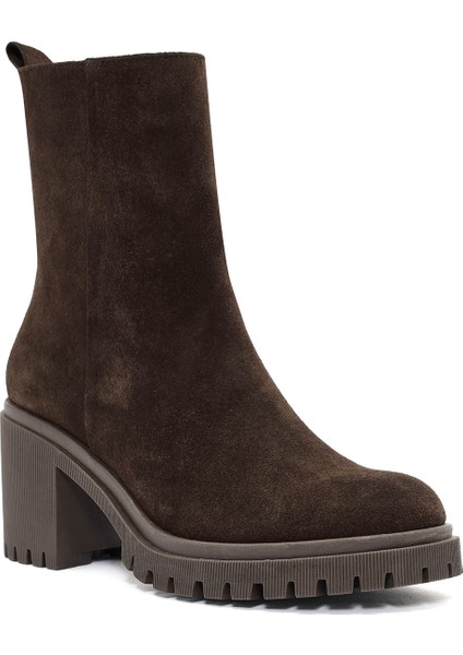 Kadın Kahverengi Fermuarlı Topuklu Süet Deri Bot 25WFD200910