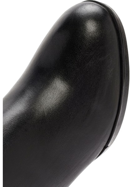 Kadın Siyah Fermuarlı Kalın Topuklu Deri Bot 25WFD411718