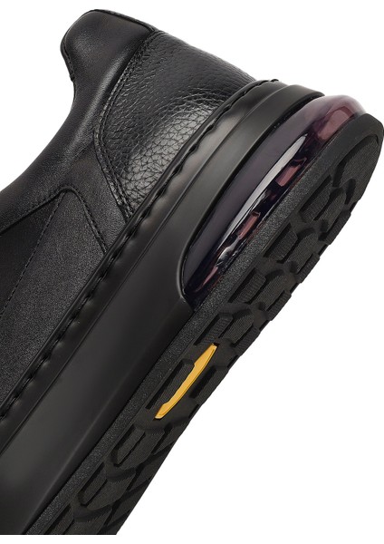 Erkek Siyah Bağcıklı Kalın Tabanlı Deri Sneaker 25WFD642018