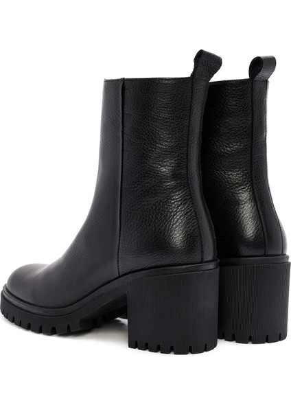 Kadın Siyah Topuklu Fermuarlı Deri Bot 25WFD2008FT