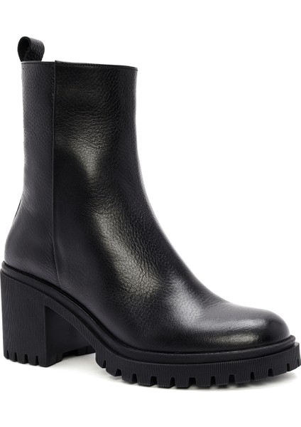Kadın Siyah Topuklu Fermuarlı Deri Bot 25WFD2008FT
