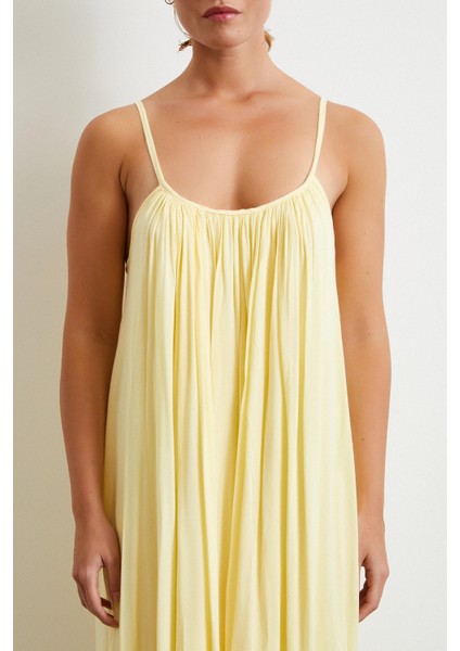 Askılı Piliseli Geniş Elbise Sarı fırsatları