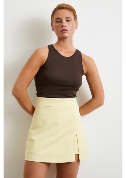 Yırtmaçlı Şort Etek Sarı modelleri