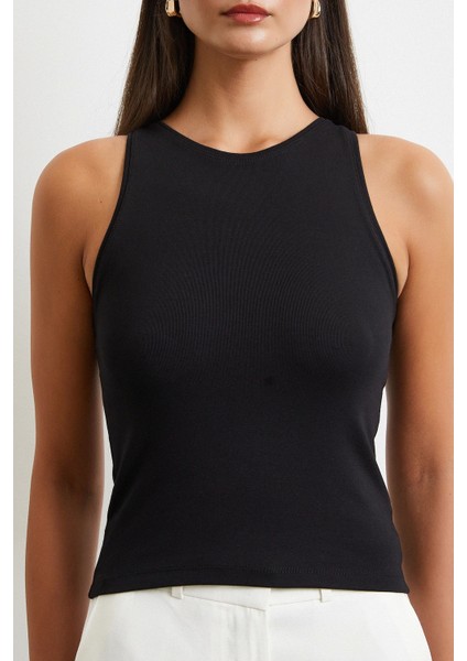 Basic Crop Top Siyah fırsatları