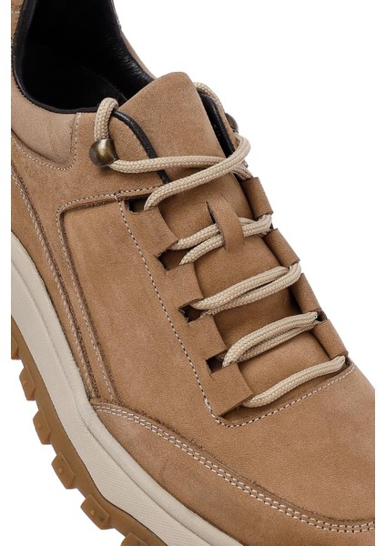 Erkek Bej Bağcıklı Kalın Tabanlı Nubuk Deri Casual Sneaker 25WFD6605V3