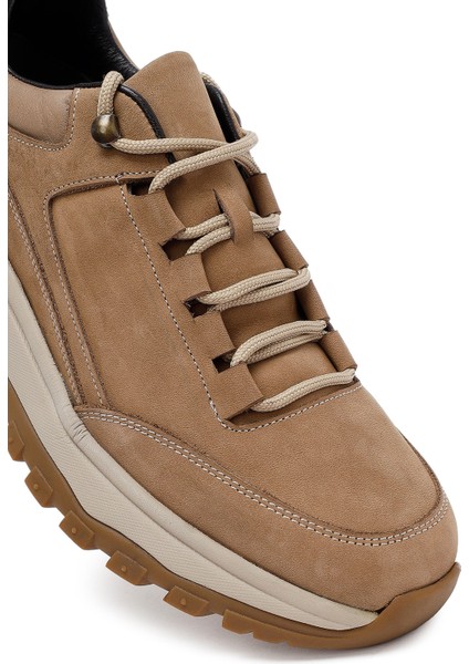 Erkek Bej Bağcıklı Kalın Tabanlı Nubuk Deri Casual Sneaker 25WFD6605V3