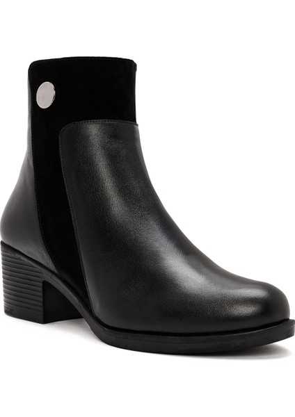 Kadın Siyah Fermuarlı Kalın Topuklu Deri Bot 25WFD411514