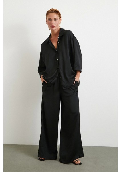 Dökümlü Romantik Pantolon Siyah