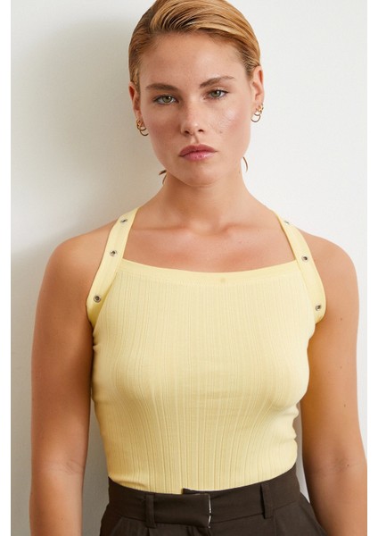 Arkası Çapraz Bağlamalı Top Sarı modelleri