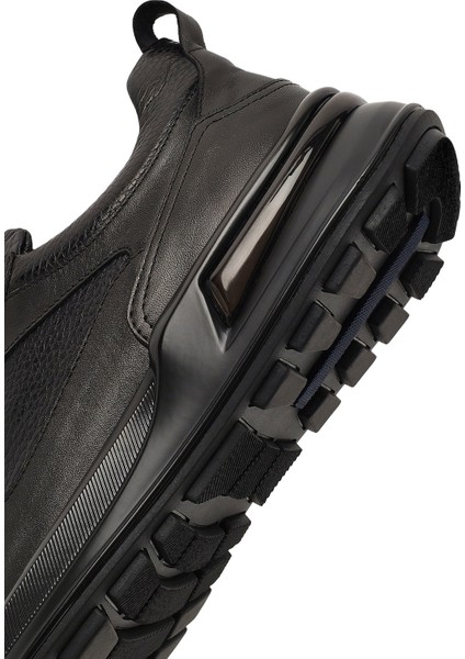 Erkek Siyah Bağcıklı Kalın Tabanlı Deri Casual Sneaker 25WFD641014