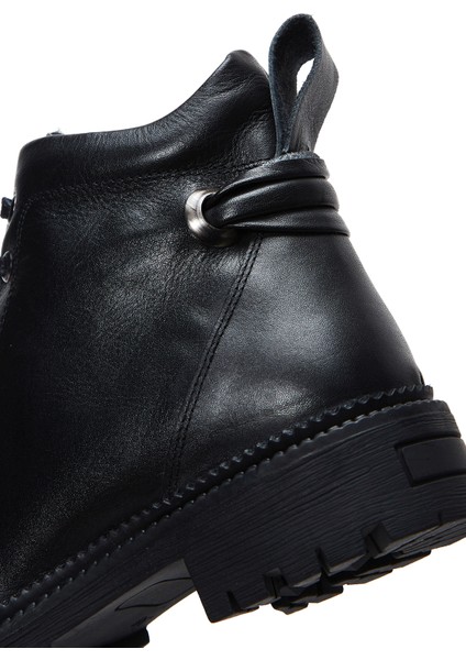 Kadın Siyah Fermuarlı Deri Postal Bot 25WFD410718