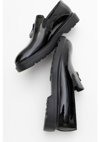 Erkek Klasik Kalın Tabanlı Abiye Rugan Ayakkabı fırsatları