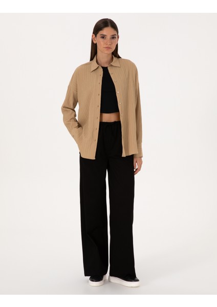 Kadın Koyu Bej Oversize Uzun Kollu Gömlek 50318232-VR088 fırsatları
