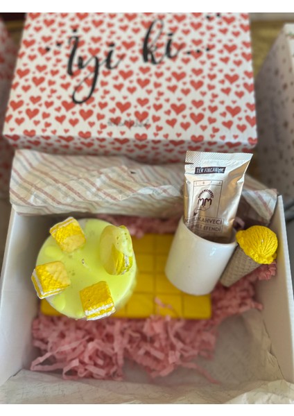 Hediye Kutulu Fincan