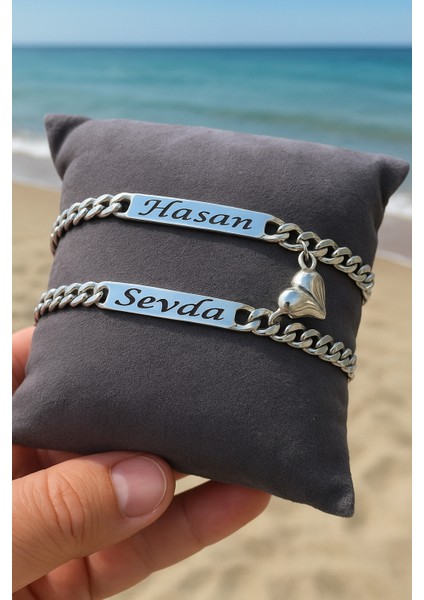 2 Adet Kişiye Özel Isim Yazılı Mıknatıslı Kalpli Unisex Çelik Bileklik Çifti SCB70