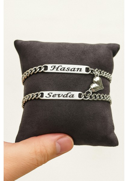 2 Adet Kişiye Özel Isim Yazılı Mıknatıslı Kalpli Unisex Çelik Bileklik Çifti SCB70 modelleri