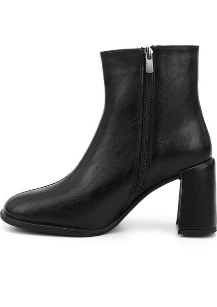 Kadın Siyah Fermuarlı Küt Burunlu Kalın Topuklu Bot modelleri