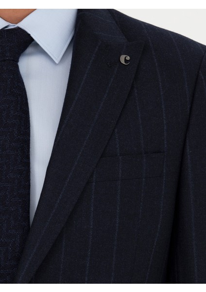 Erkek Lacivert Slim Fit %100 Yün Çizgili Kırlangıç Yaka Takım Elbise 50276505-VR033