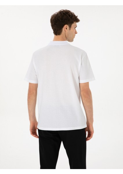 Erkek Beyaz Regular Fit Tişört 50300835-VR013 indirimleri