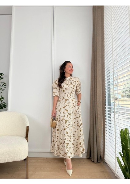 Ekru Yakası Bağlama Detaylı Elbise