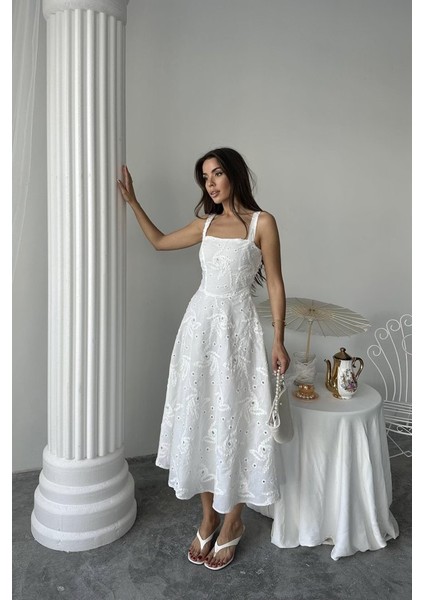 Beyaz Arkası Korse Detaylı Uzun Elbise fırsatları