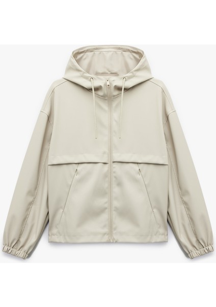 Fermuarlı Kapüşonlu Uzun Kollu Suni Deri Yağmurluk modelleri