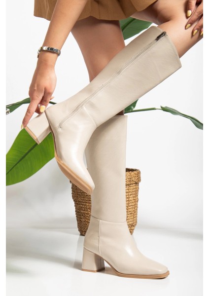 Bej Küt Burunlu Kadın Çizme