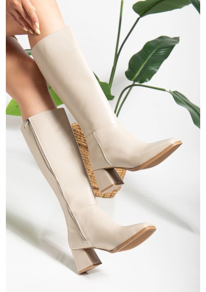 Bej Küt Burunlu Kadın Çizme fiyatları