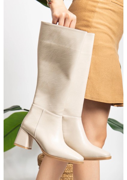 Bej Küt Burunlu Kadın Çizme modelleri