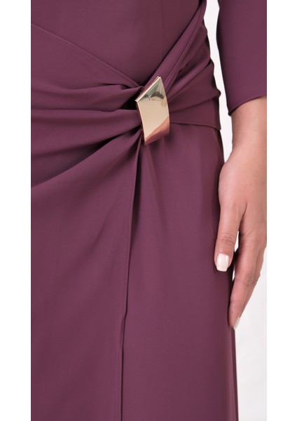 Kadın Mürdüm Aksesuar Detay Midi Davet Elbise fırsatları